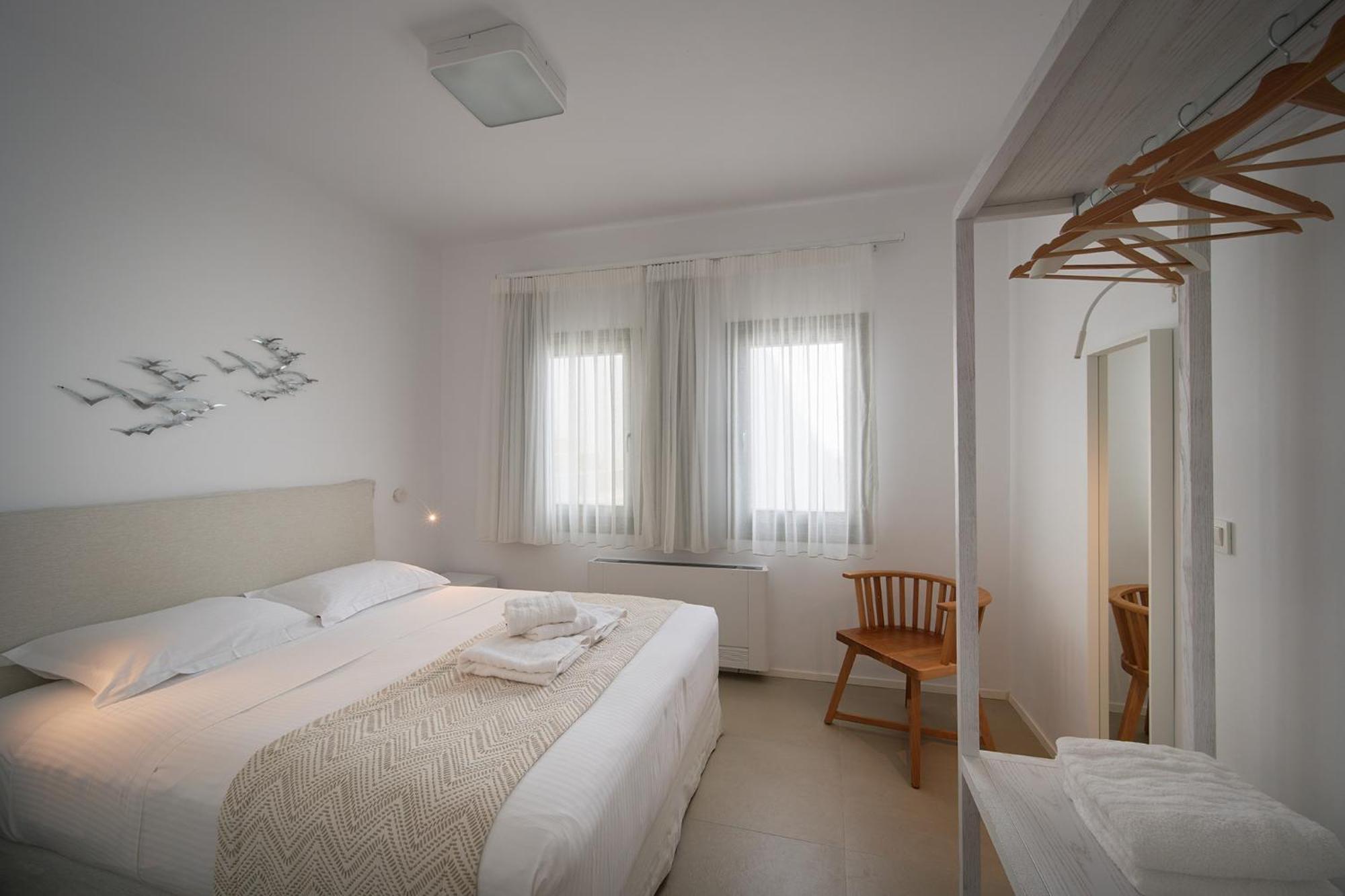 Kymo Luxury Suites Paros Kolympithres 外观 照片