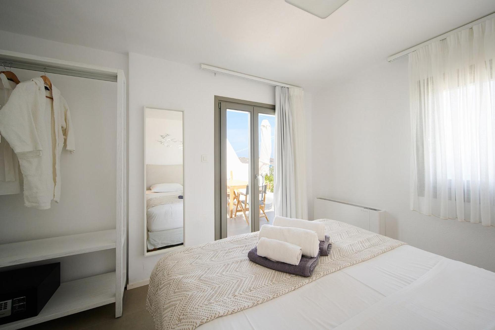 Kymo Luxury Suites Paros Kolympithres 外观 照片